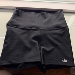 ALO Yoga High-Waist Black Shorts